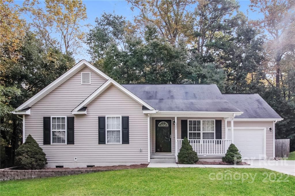 Property image 1 at 5301 Park Place Drive, Dallas, NC 28034