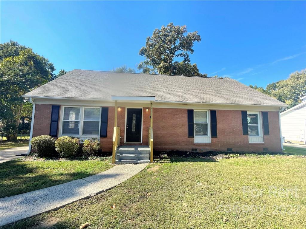 Property image 1 at 6401 Hidden Forest Drive, Charlotte, NC 28213