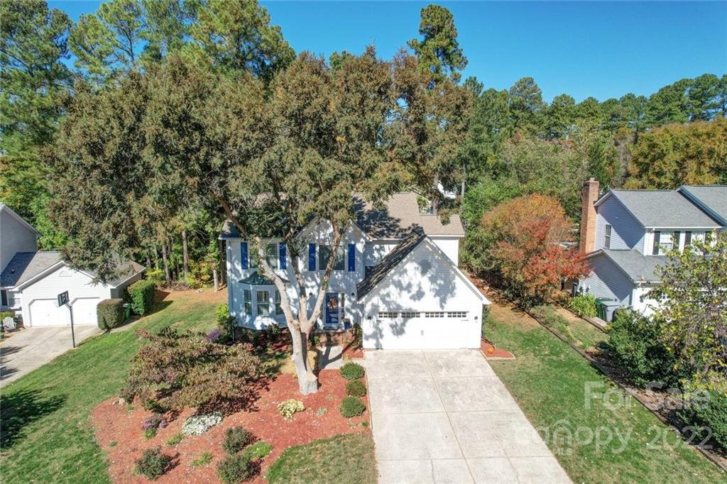 9808 Beaver Hollow Court