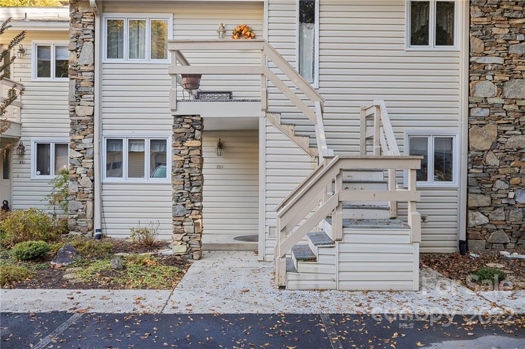 Property image 1 at 251 N Britton Creek Court, Hendersonville, NC 28791