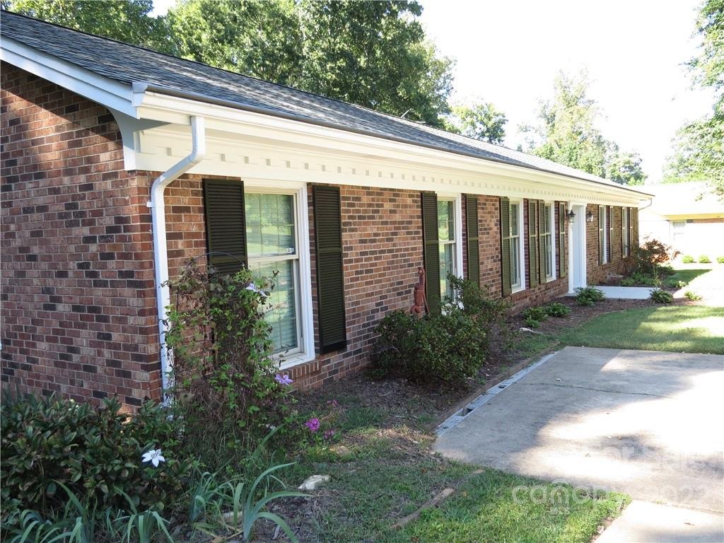 Property image 1 at 101 Hillsboro Road, Taylorsville, NC 28681