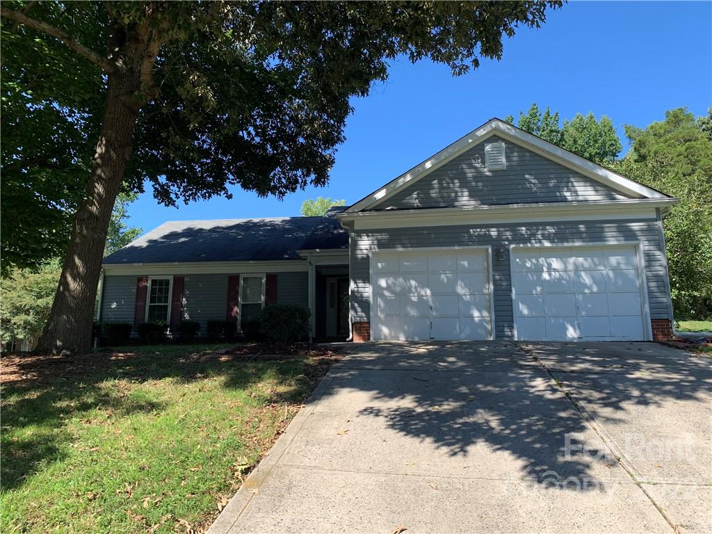 Property image 1 at 7201 Canyon Drive, Charlotte, NC 28262