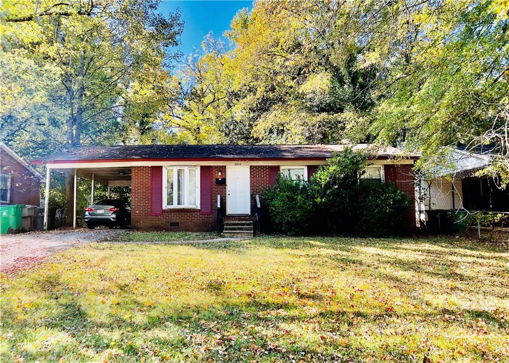 Property image 1 at 2815 Ravencroft Drive, Charlotte, NC 28208