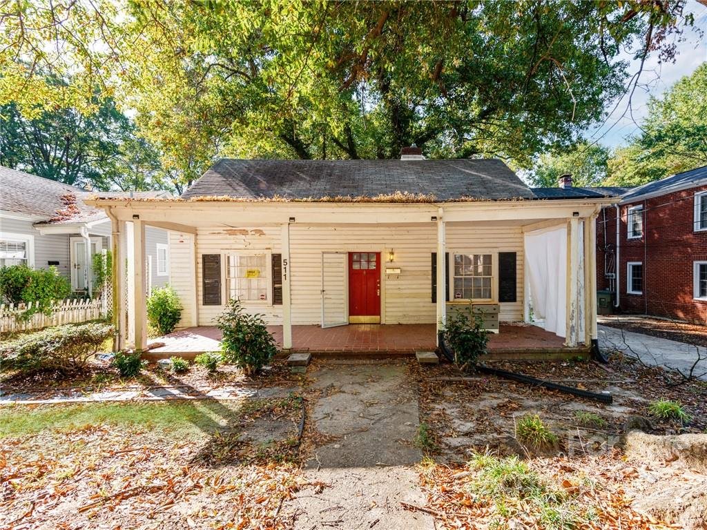 Property image 1 at 511 W 6th Avenue, Gastonia, NC 28052