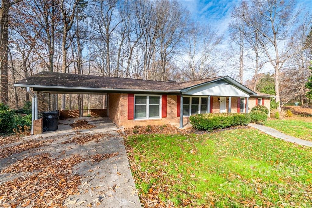 Property image 1 at 296 Heritage Place, Mooresville, NC 28115