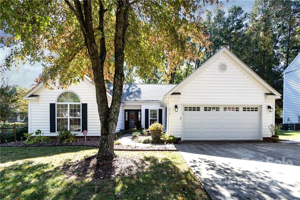 2216 Thorson Hill Court