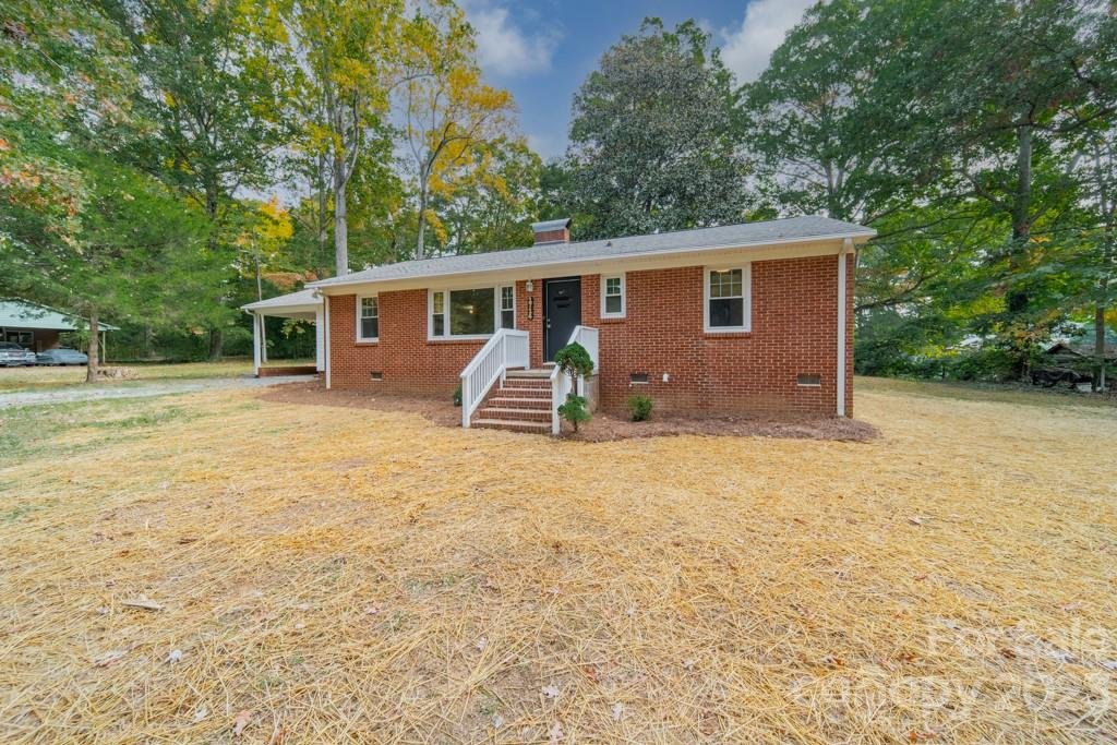 Property image 1 at 1714 Oak Street, Charlotte, NC 28269