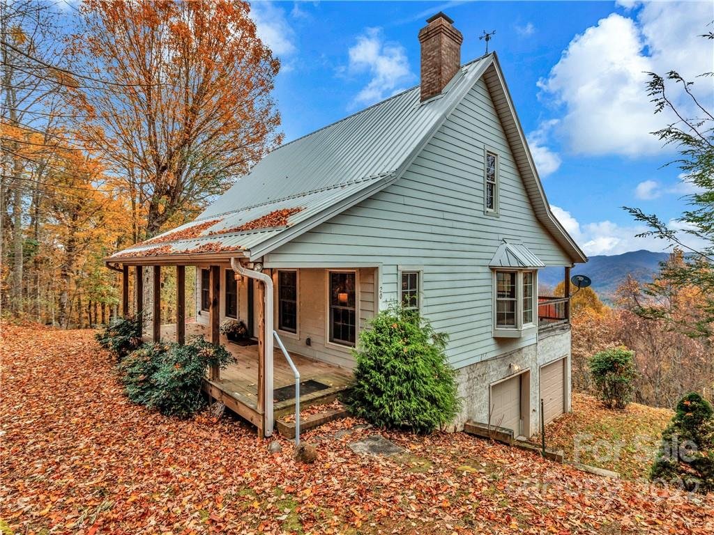 Property image 1 at 20 Claw Court, Bakersville, NC 28705