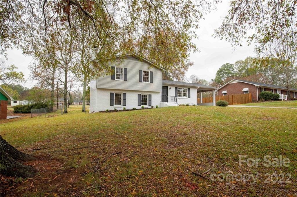Property image 1 at 105 Wilson Avenue, York, SC 29745