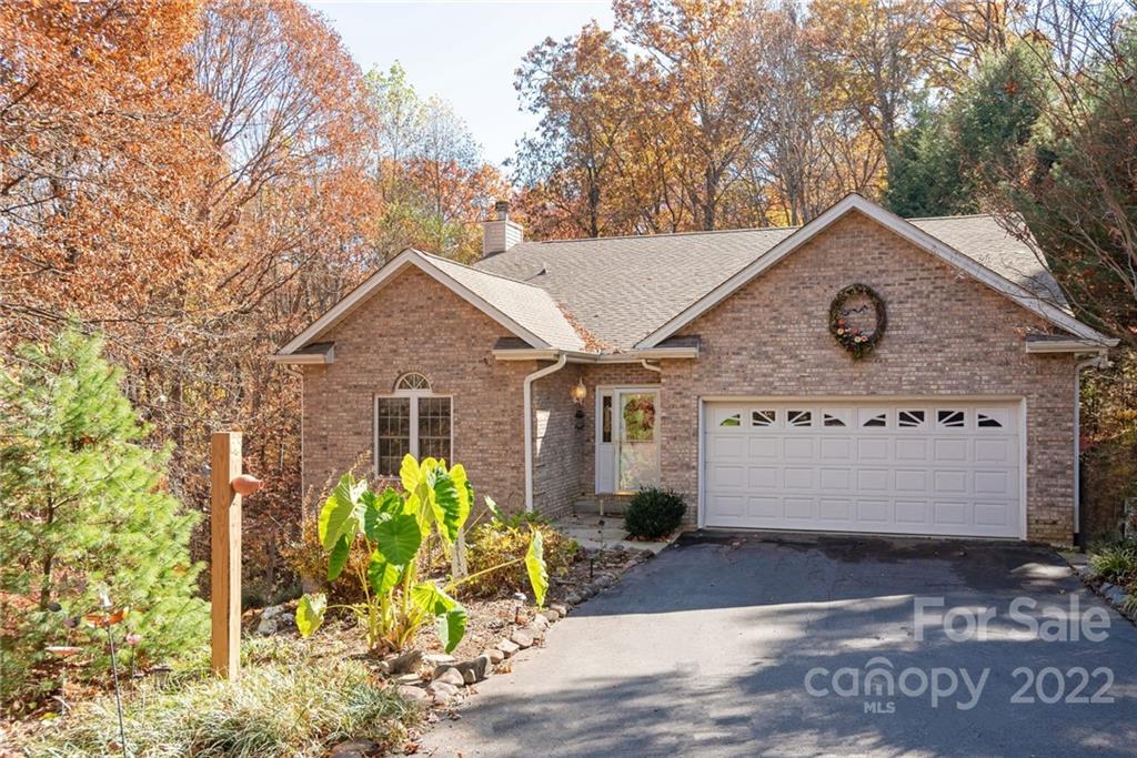 Property image 1 at 24 Fox Lair Lane, Hendersonville, NC 28791