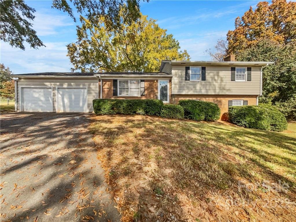 Property image 1 at 104 Amy Court, Gastonia, NC 28052