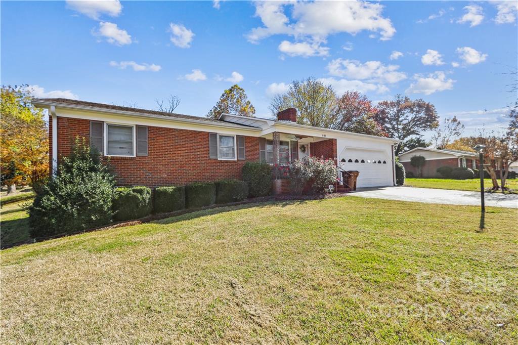 Property image 1 at 901 Tait Street, Lincolnton, NC 28092