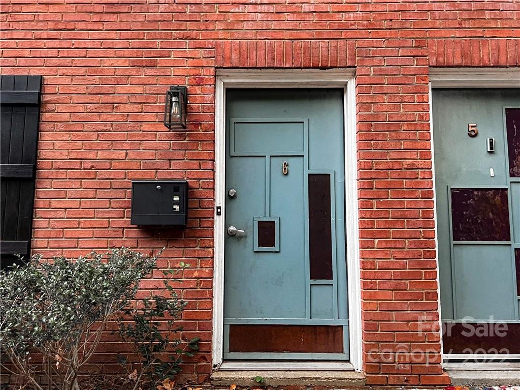 Property image 1 at 636 Chipley Avenue, Charlotte, NC 28205