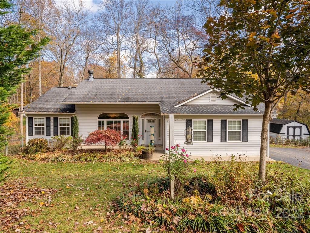 Property image 1 at 35 Briar Lane, Fletcher, NC 28732