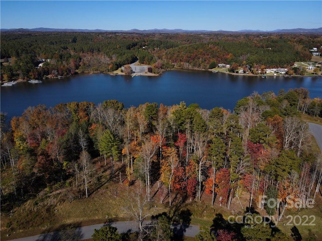 Property image 1 at 5760 Lake Pointe Drive, Granite Falls, NC 28630