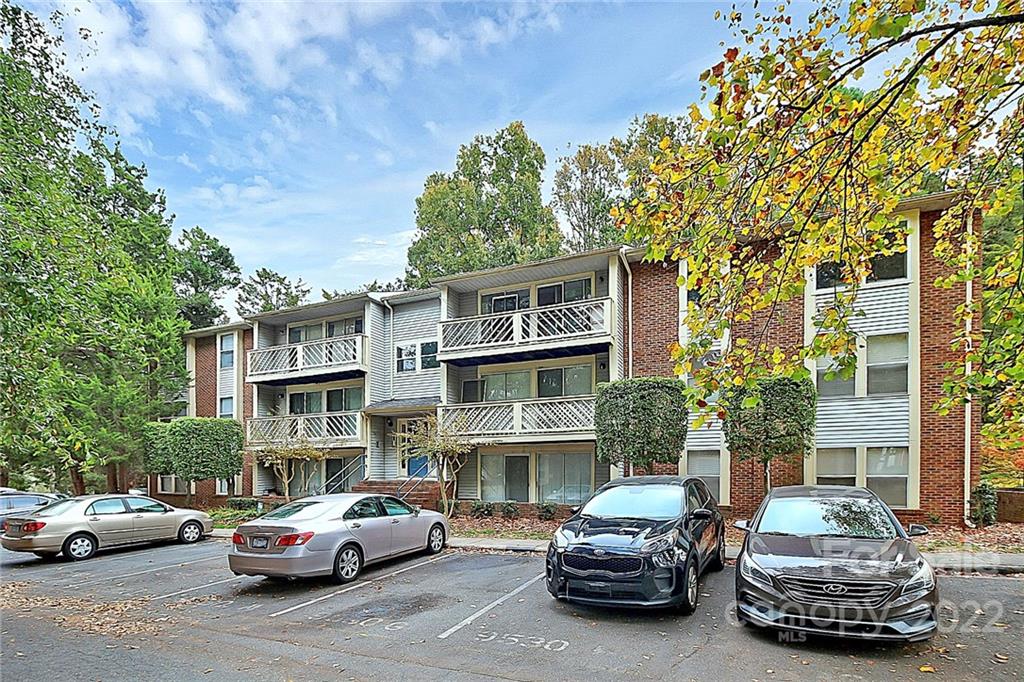 Property image 1 at 9530 Shannon Green Drive, Charlotte, NC 28213
