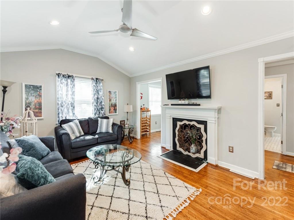 Property image 1 at 1216 Meadow Lane, Charlotte, NC 28205