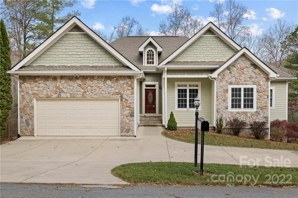 Property image 1 at 7 Nuthatch Court, Fairview, NC 28730