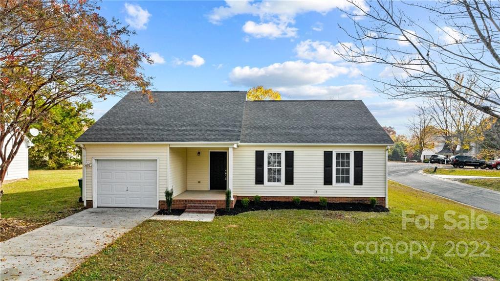 Property image 1 at 7619 Prindle Lake Drive, Charlotte, NC 28227