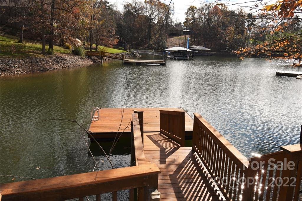 Property image 1 at 256 Collingswood Road, Mooresville, NC 28117