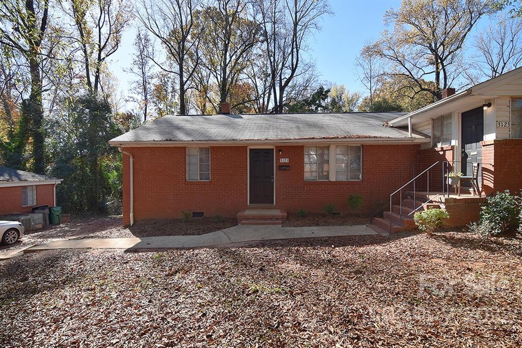 Property image 1 at 3121 Minnesota Road, Charlotte, NC 28208