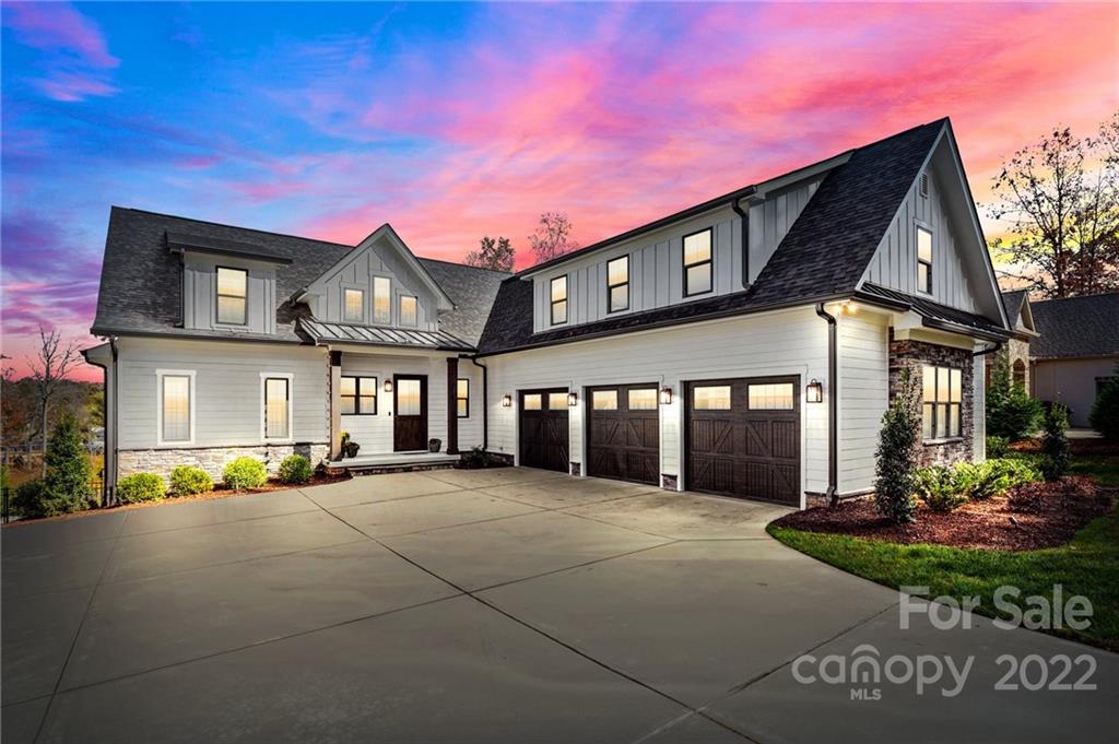 Property image 1 at 6911 Kingfisher Court, Denver, NC 28037