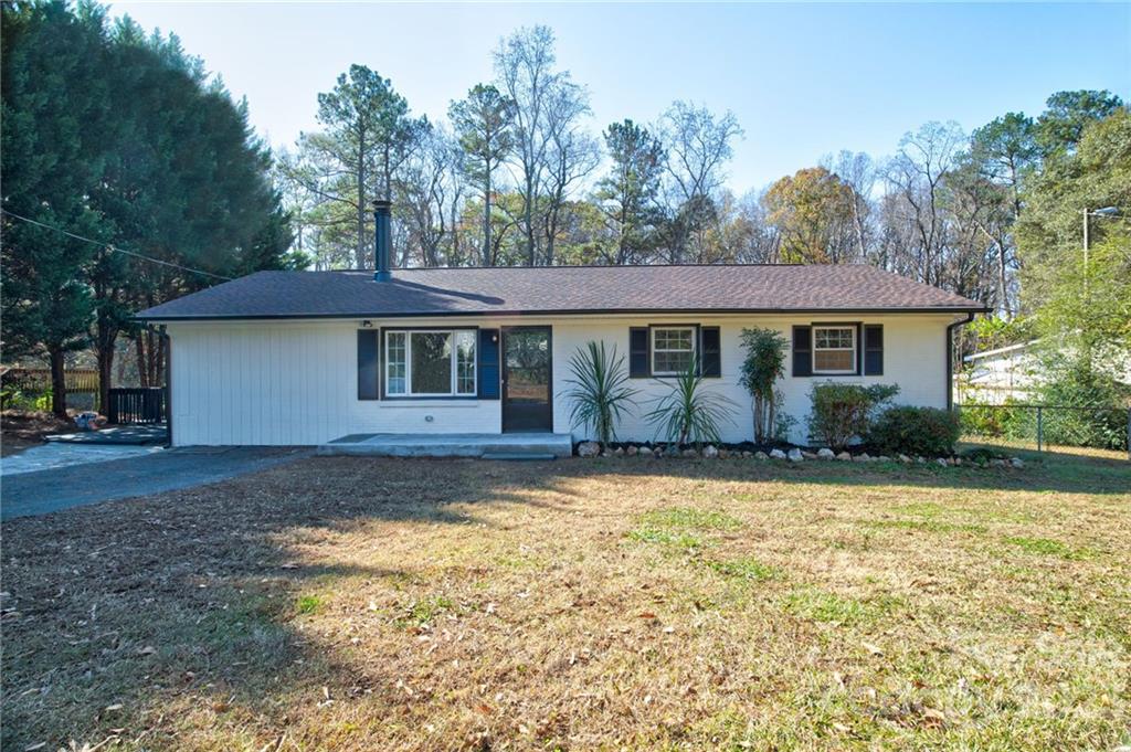 Property image 1 at 411 W Henry Street, Belmont, NC 28012