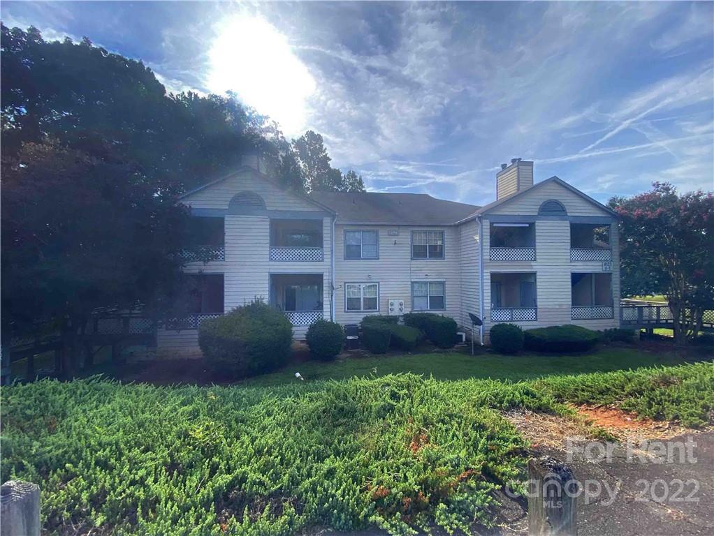 Property image 1 at 8123 Tremaine Court, Charlotte, NC 28227