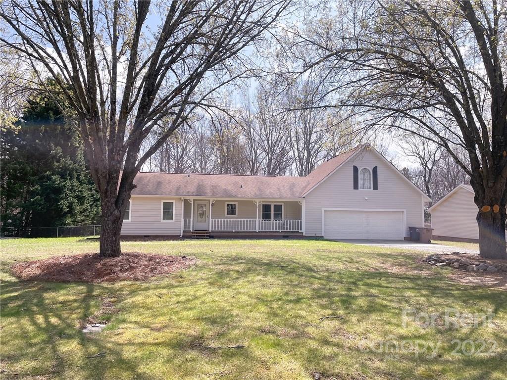 Property image 1 at 2217 Bow Wood Trail, Matthews, NC 28104