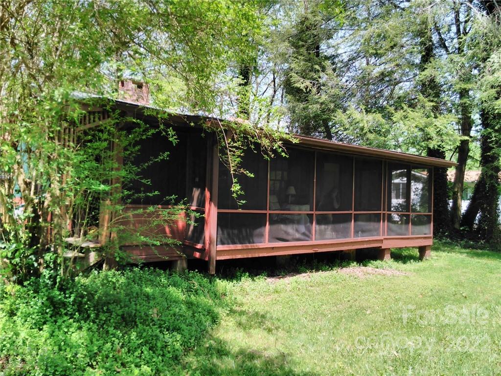 Property image 1 at 613 Price Road, Hendersonville, NC 28739