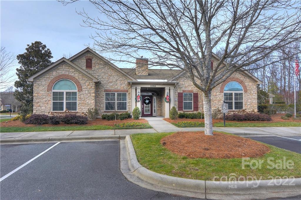 Property image 1 at 2348 Coltsview Lane, Matthews, NC 28105