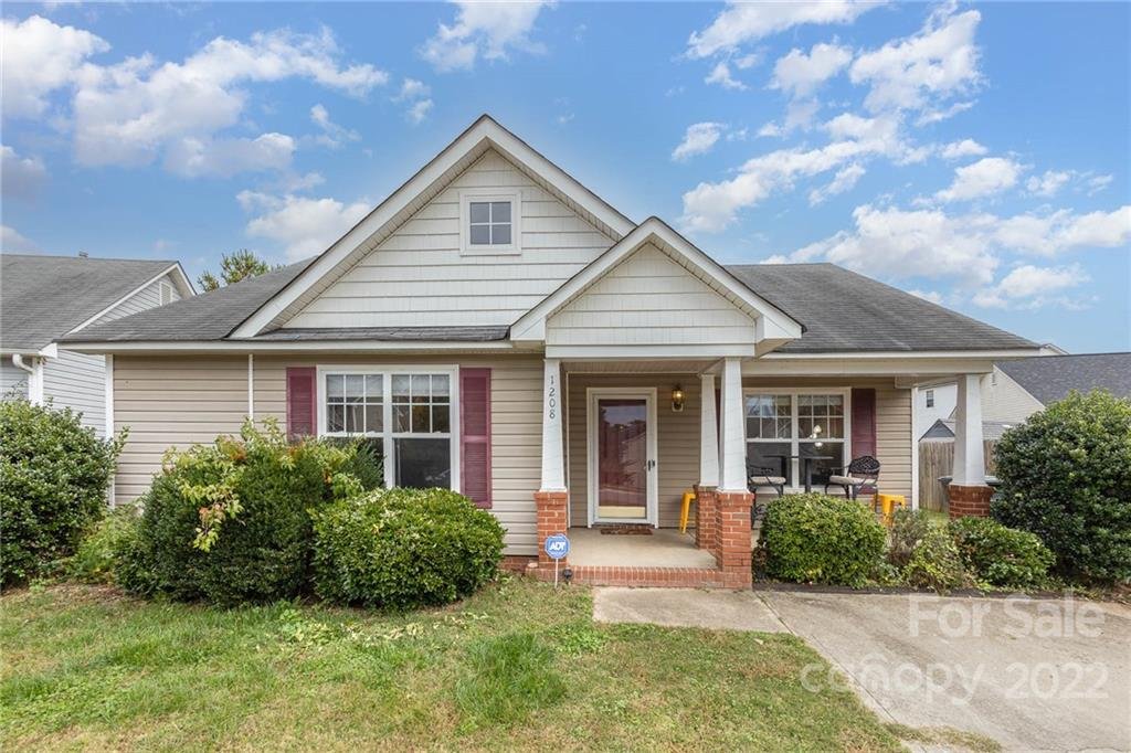 Property image 1 at 1208 Bicycle Court, Gastonia, NC 28054