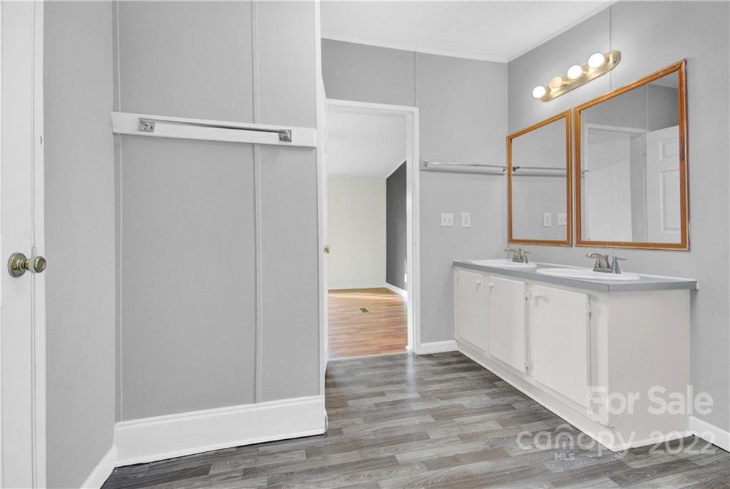 116 Riverfield Drive