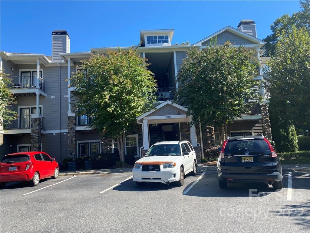 Property image 1 at 300 Vista Lake Drive, Candler, NC 28715