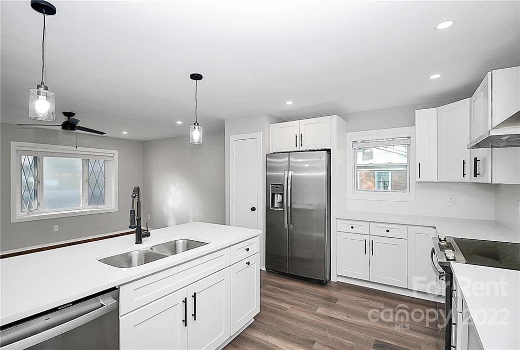 Property image 1 at 5007 Curtiswood Drive, Charlotte, NC 28213