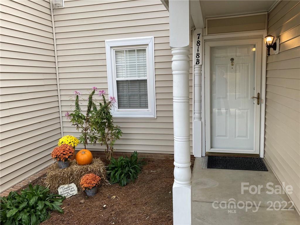 7818 Renaissance Court