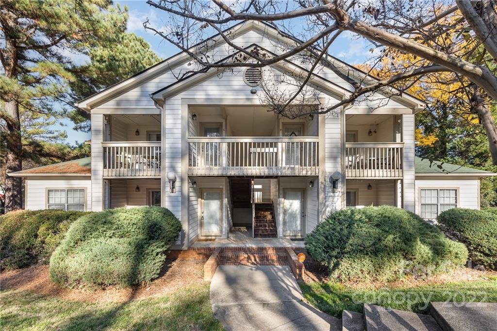 Property image 1 at 1041 Churchill Downs Court, Charlotte, NC 28211