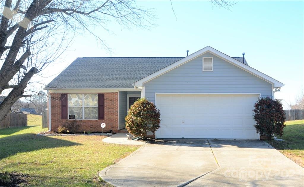 Property image 1 at 6941 Red Bud Circle, Charlotte, NC 28214