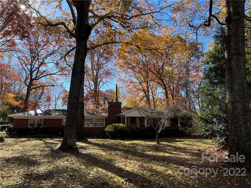 Property image 1 at 4510 Town Country Drive, Charlotte, NC 28226