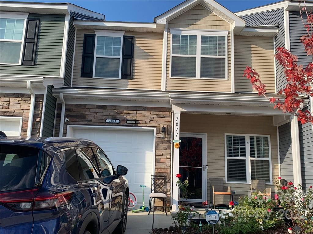 Property image 1 at 7011 Jane Parks Way, Charlotte, NC 28217