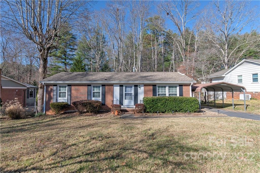 Property image 1 at 318 Donnybrook Drive, Asheville, NC 28806