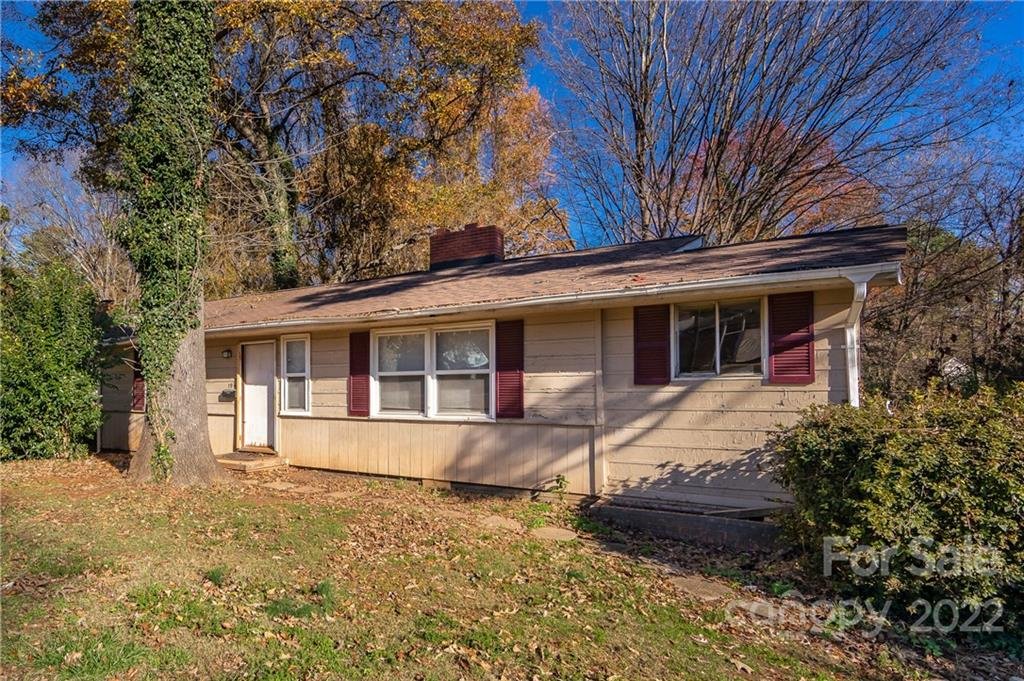 Property image 1 at 1945 Camp Greene Street, Charlotte, NC 28208