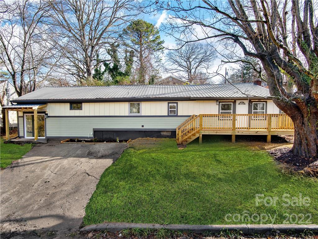 Property image 1 at 36 Broadview Avenue, Asheville, NC 28803