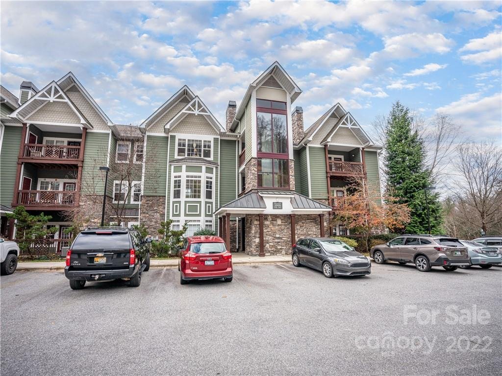 Property image 1 at 1000 Olde Eastwood Village Boulevard, Asheville, NC 28803
