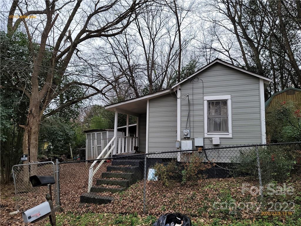 Property image 1 at 2033 Vinton Street, Charlotte, NC 28216