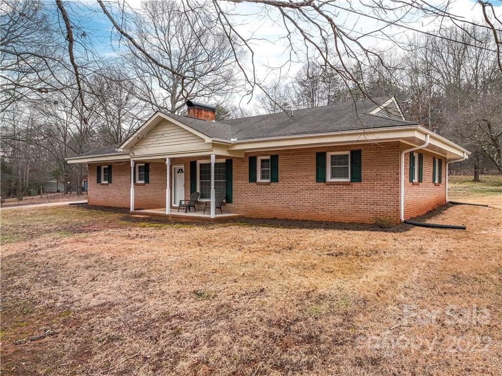 Property image 1 at 698 Park Circle, Lincolnton, NC 28092