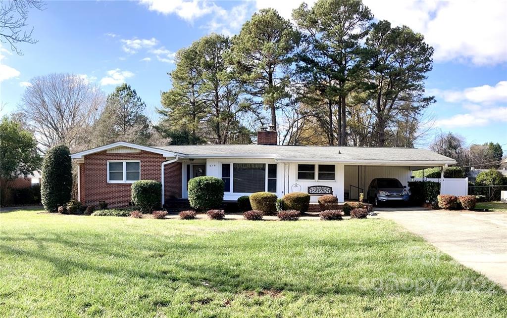 Property image 1 at 619 Armstrong Park Road, Gastonia, NC 28054