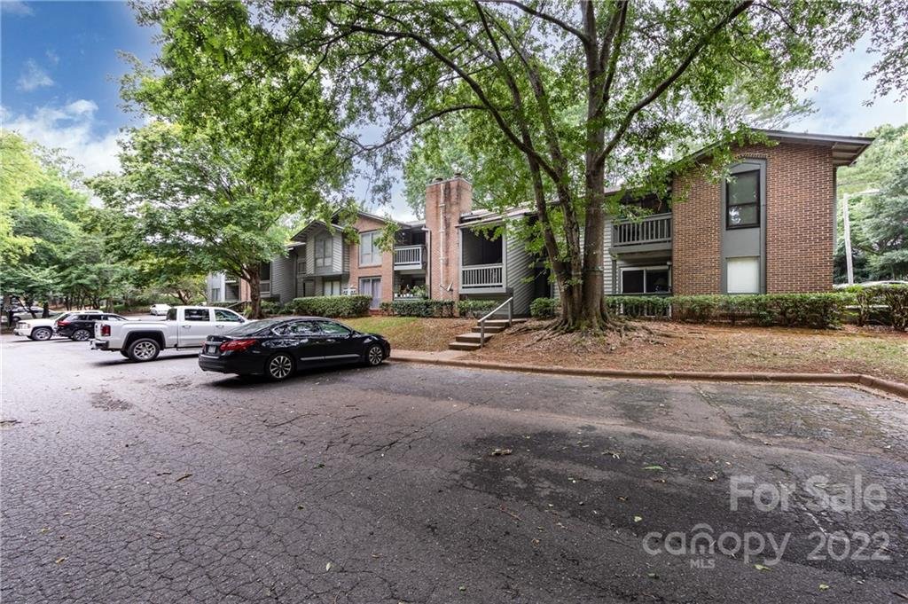 Property image 1 at 5024 Sardis Road, Charlotte, NC 28270