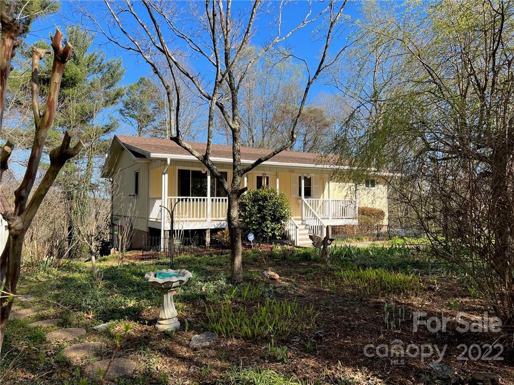 Property image 1 at 208 Rugby Forest Lane, Hendersonville, NC 28791
