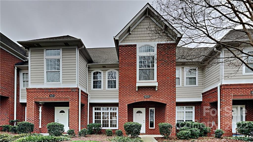 Property image 1 at 1123 Central Park Circle, Davidson, NC 28036